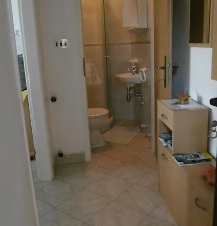アパート Apartment Trget *